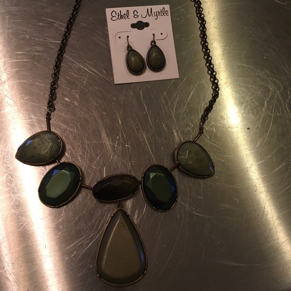 Ethel and Myrtle necklace and earring set